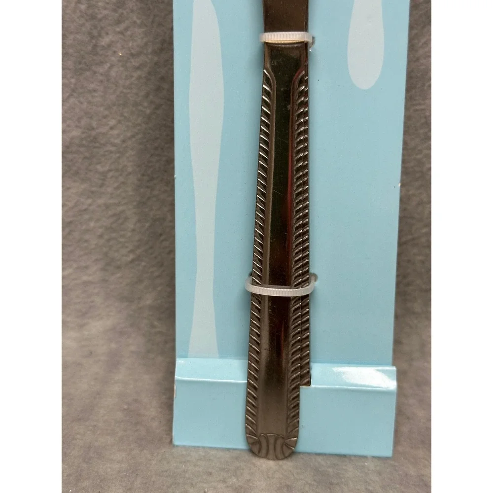Gibson Tustin Dinner Knives Set of 12 Silver NWT Stainless‎ Steel 3 Piece Set